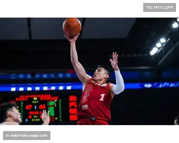 陈盈骏广州队战术发起点 场均8助攻背后是34.7%的使用率